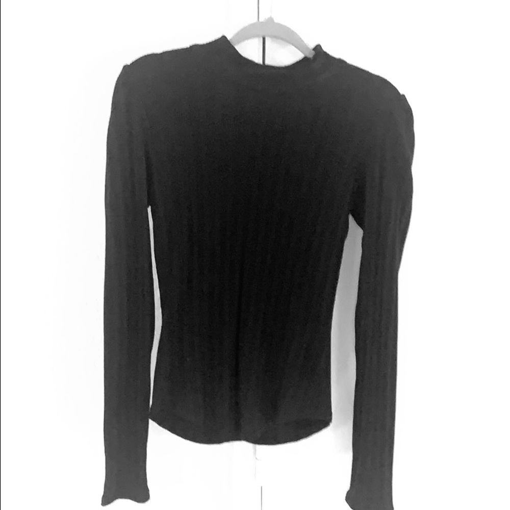 Free people long sleeve top!